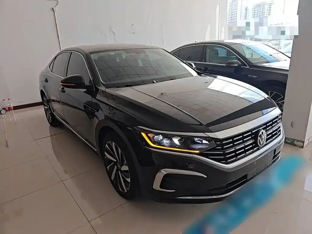Volkswagen Passat — фото 9
