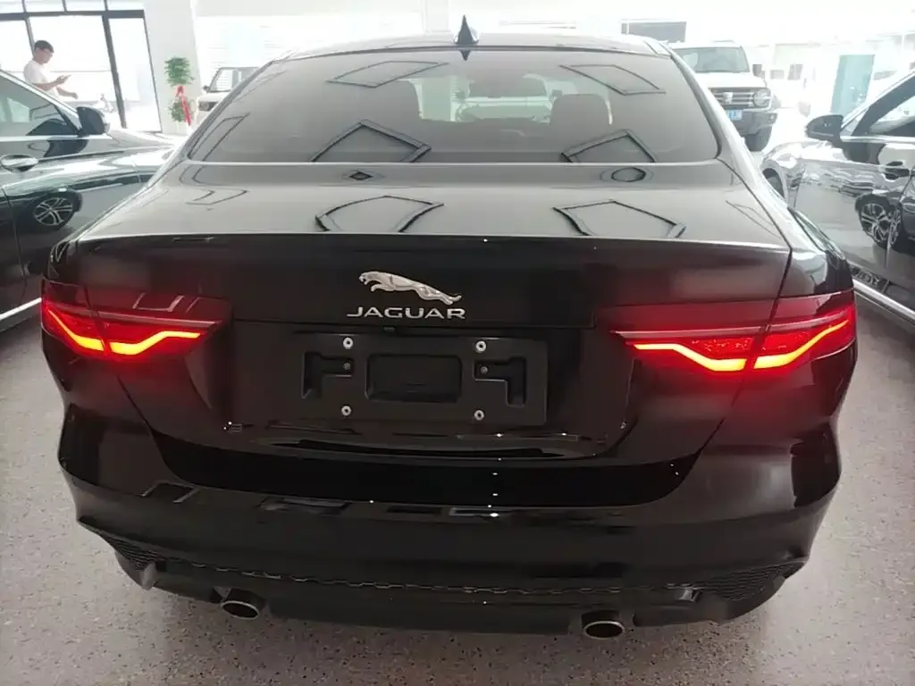 Jaguar XEL — фото 2