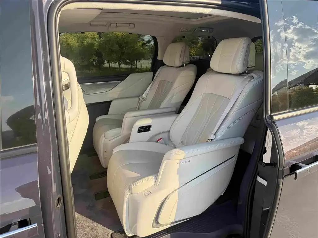 Buick GL8 Hybrid — фото 8