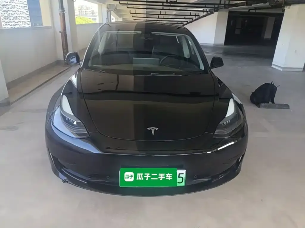 Tesla Model 3 — фото 2