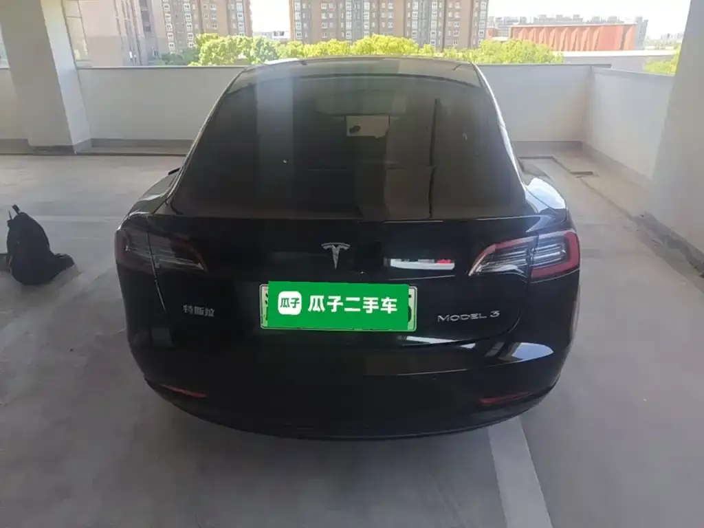 Tesla Model 3 — фото 6