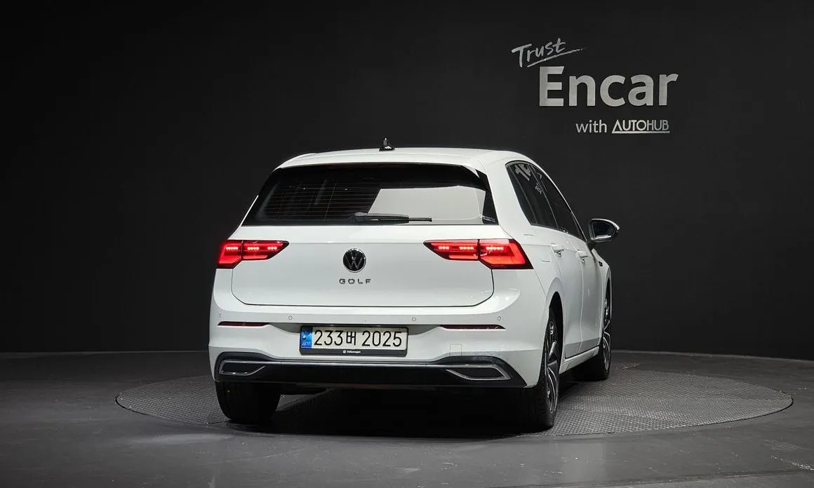 Volkswagen Golf 2022 из KR, фото 3