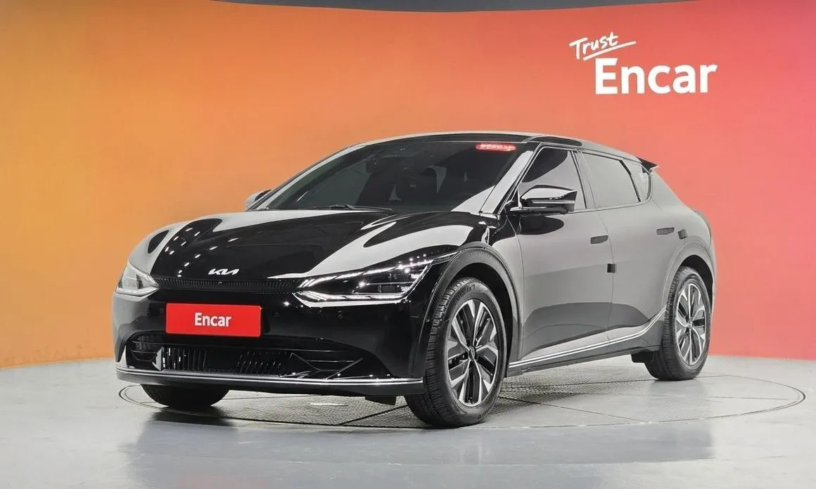 Kia EV6 — фото 1