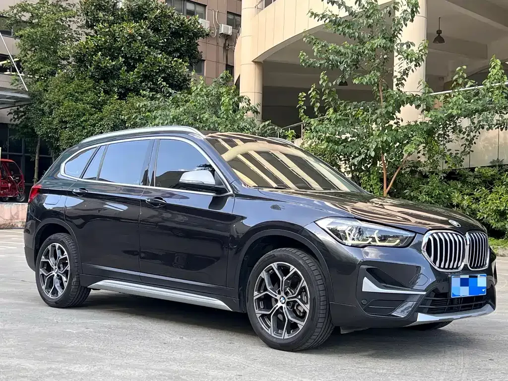 BMW X1 — фото 8