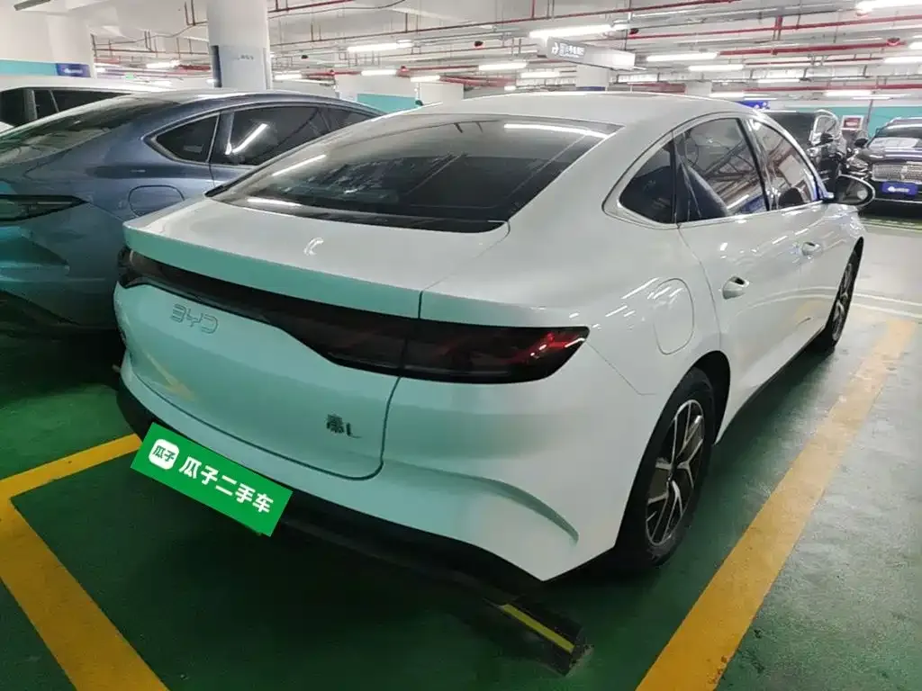 BYD Qin L — фото 6