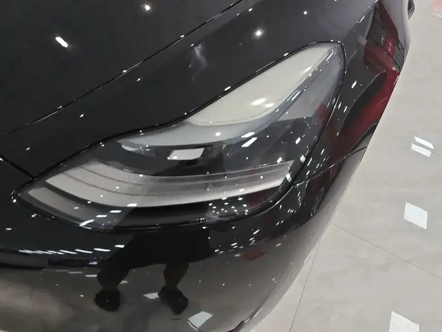 Tesla Model 3 — фото 6