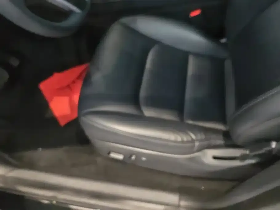Tesla Model 3 — фото 2