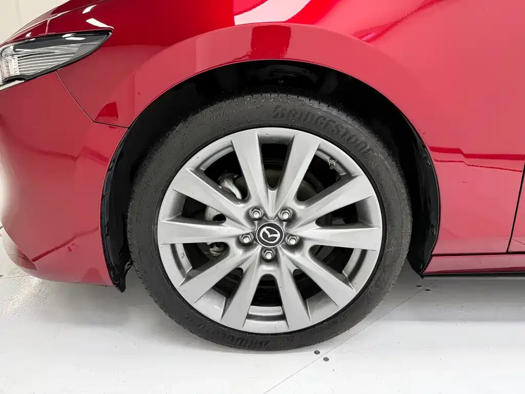 Mazda 3 Axela — фото 10