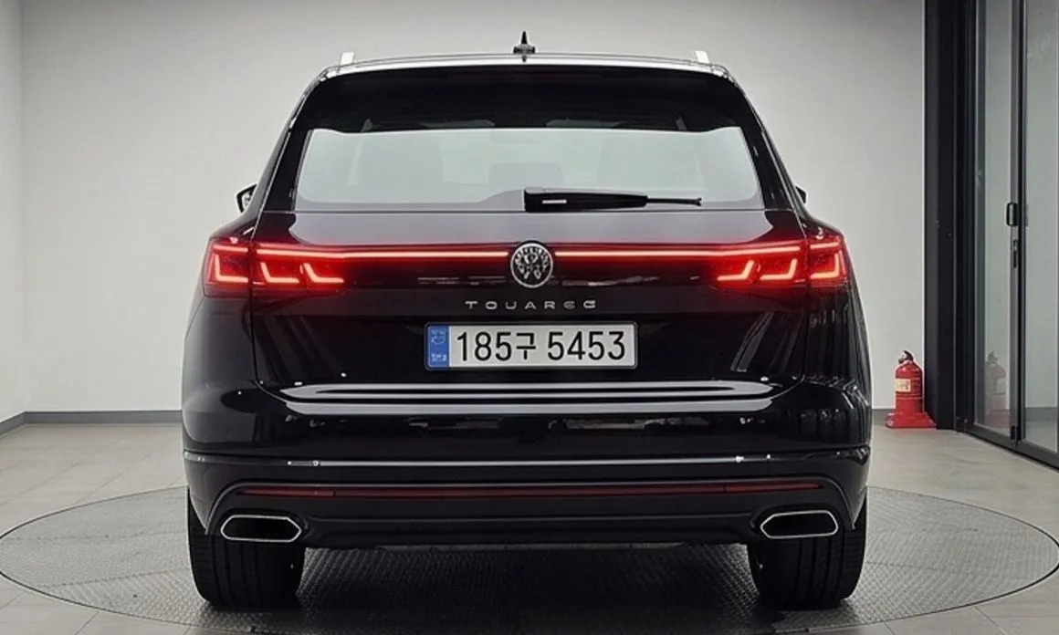 Volkswagen Touareg — фото 8