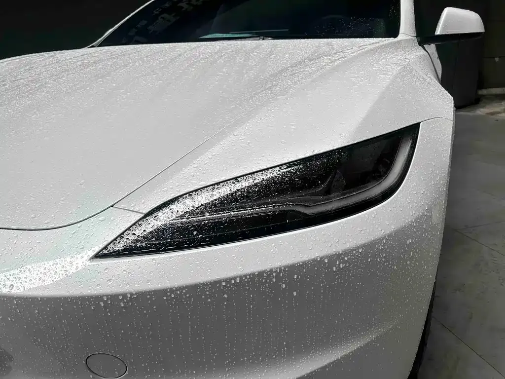 Tesla Model 3 — фото 3