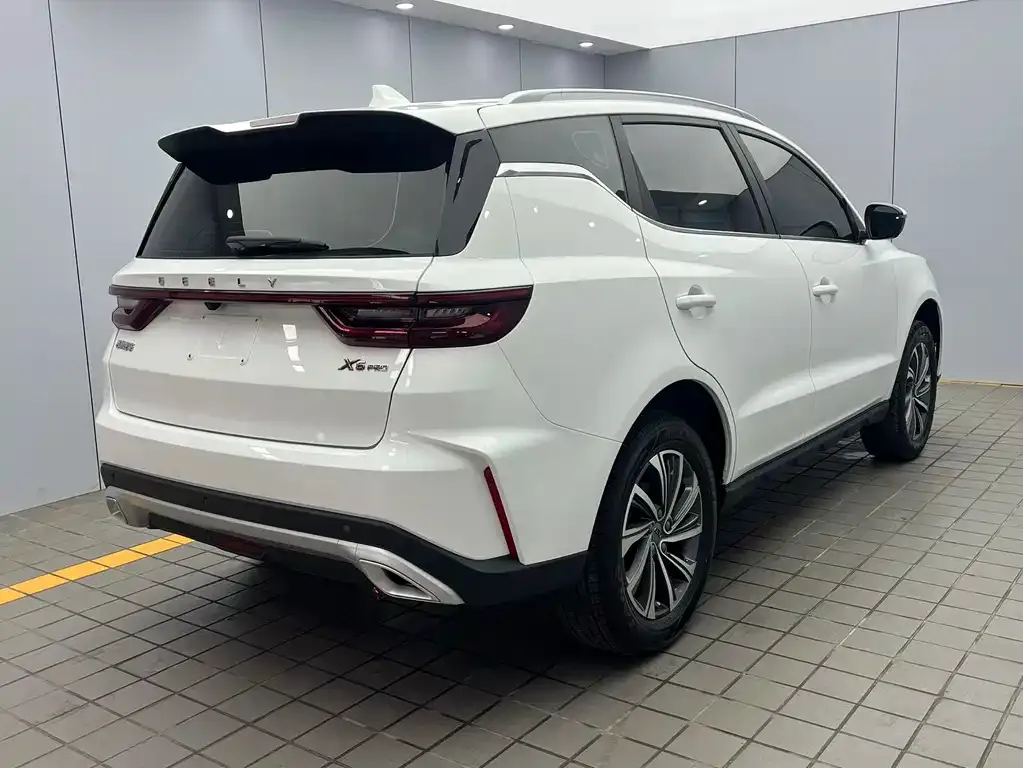 Geely Vision X6 — фото 9