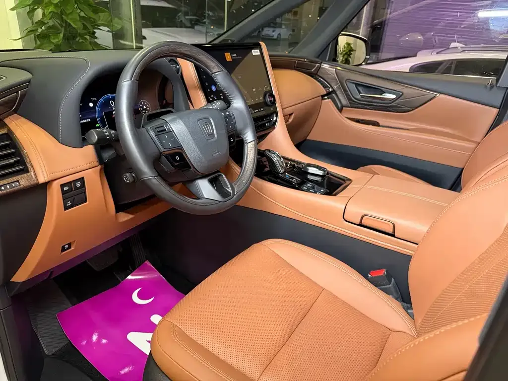 Toyota Vellfire — фото 10