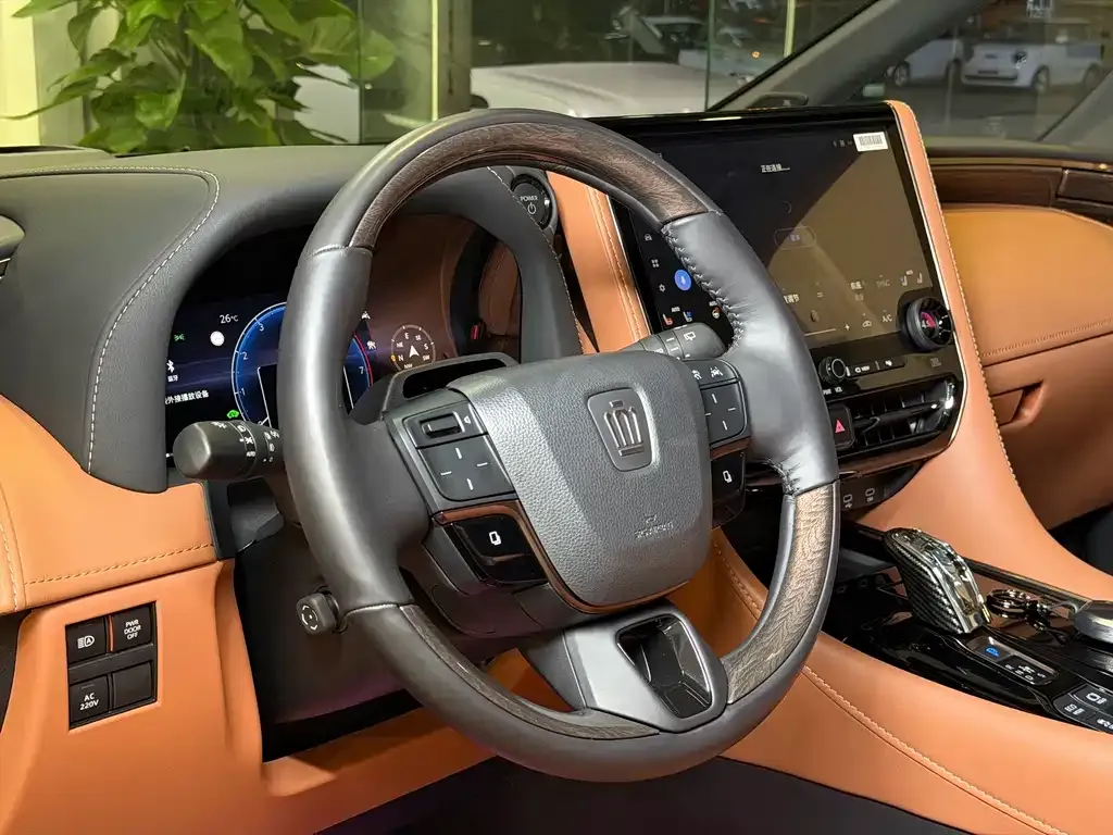 Toyota Vellfire — фото 5