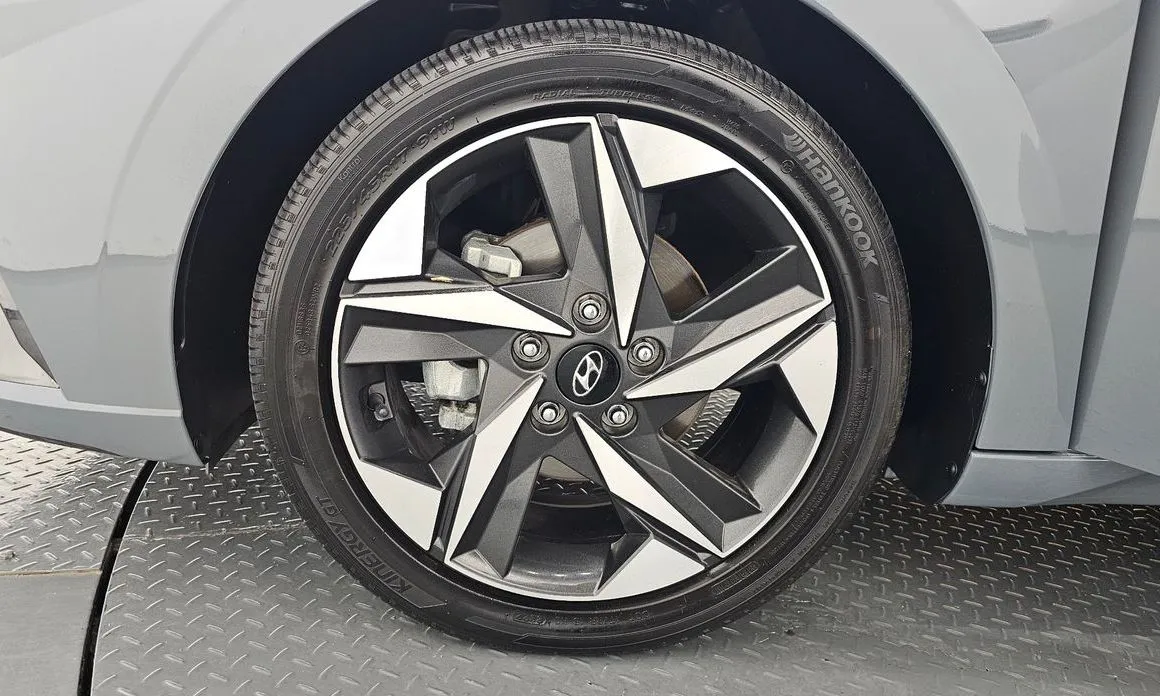 Hyundai AVANTE — фото 10