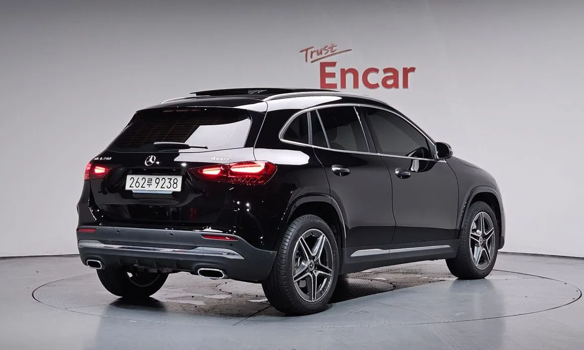Mercedes-Benz GLA-Class — фото 6