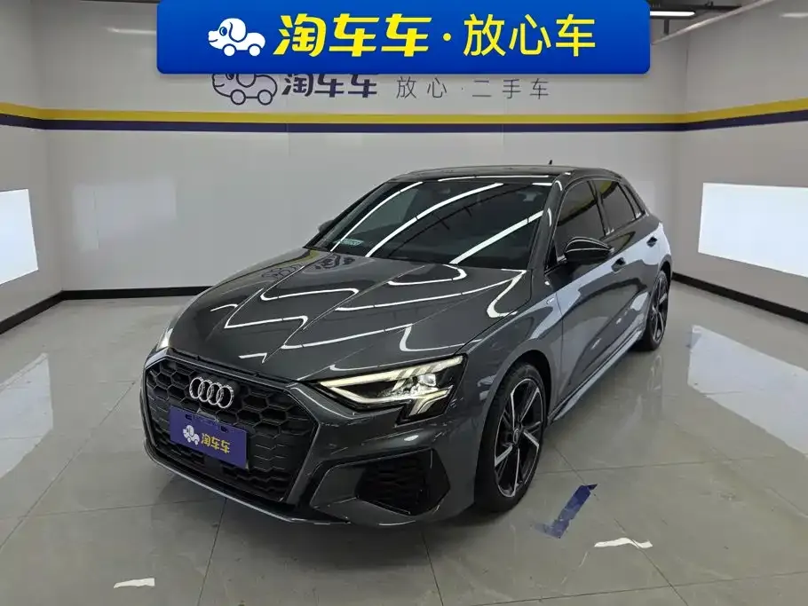 Audi A3 — фото 1