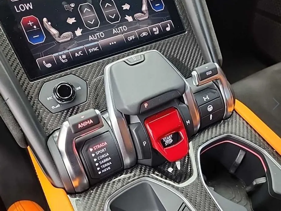 Lamborghini Urus 2021 из KR, фото 6