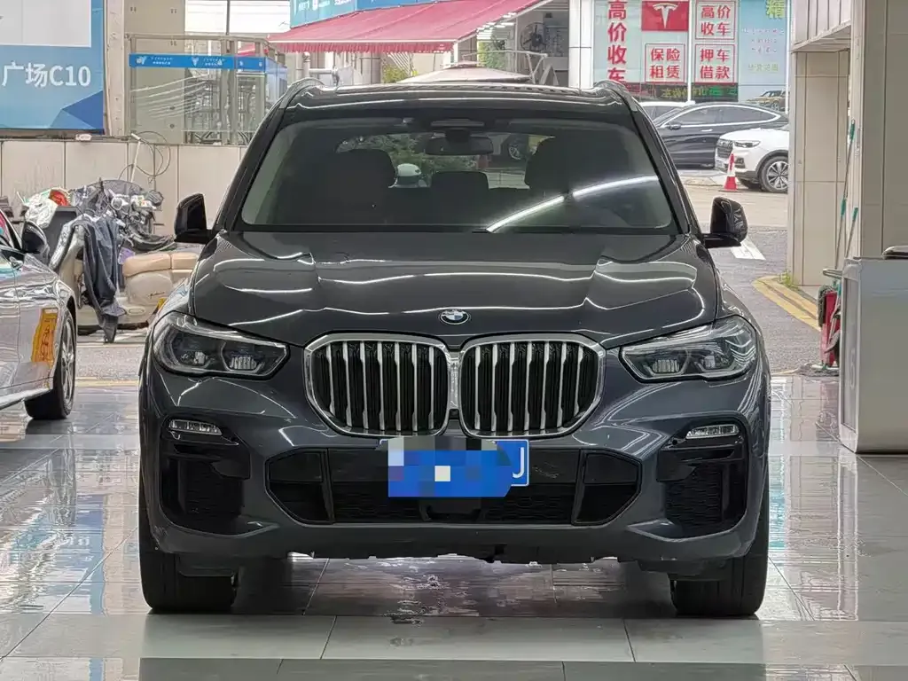 BMW X5 (Import) — фото 1