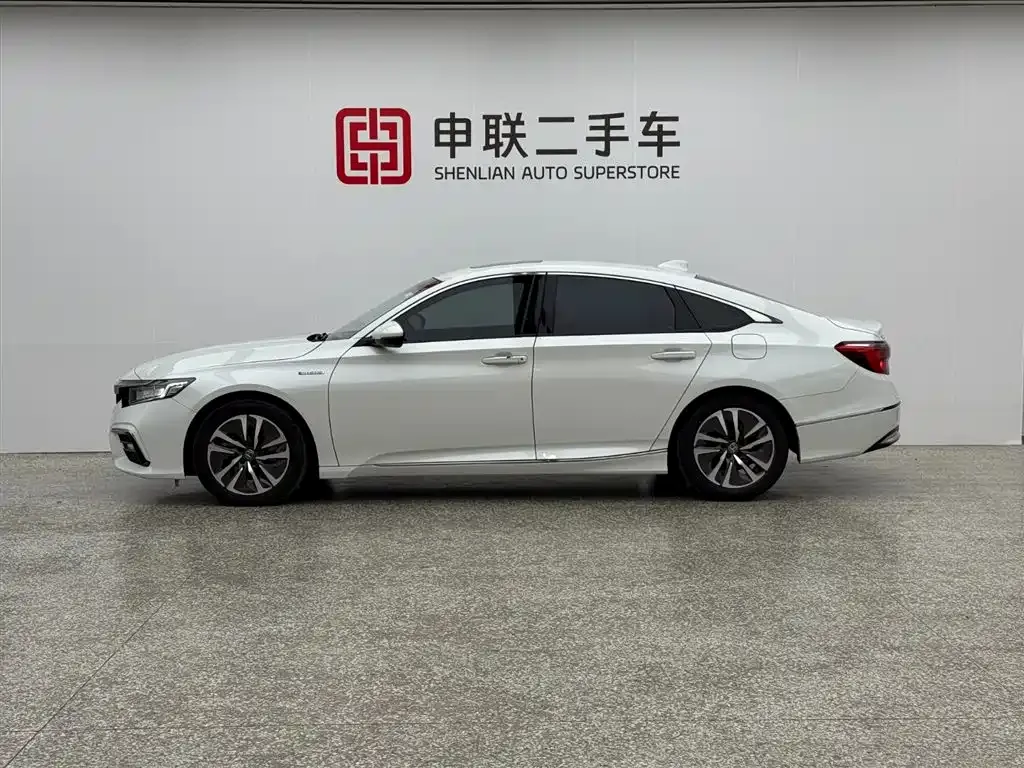 Honda Inspire — фото 10