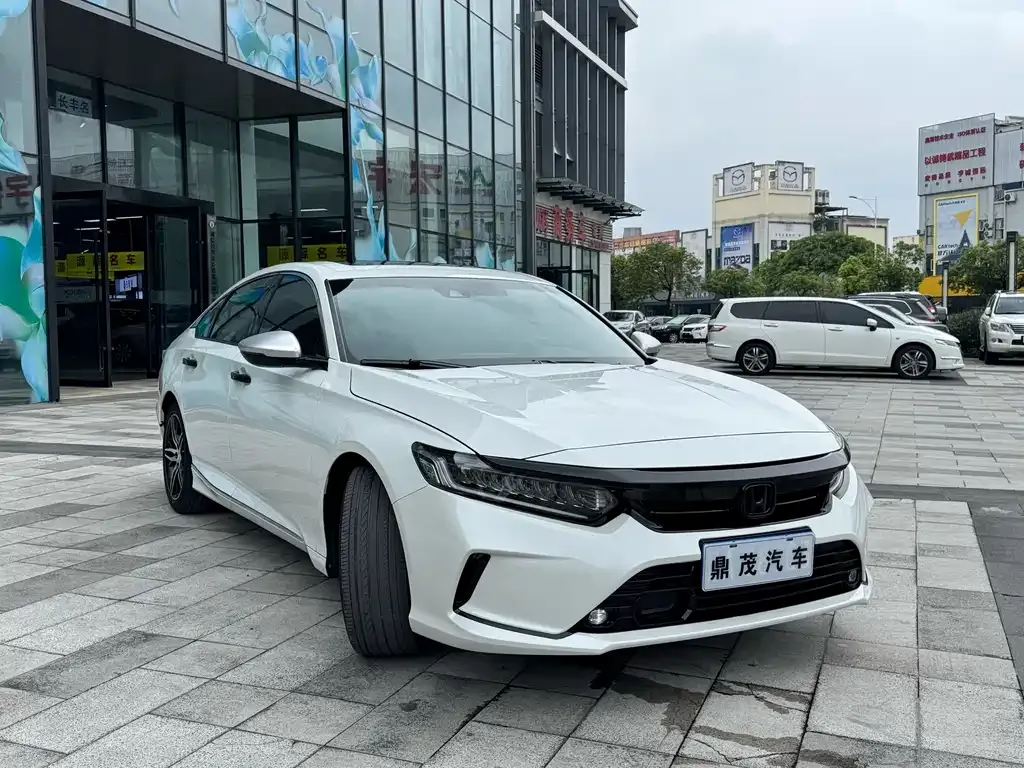 Honda Inspire — фото 10