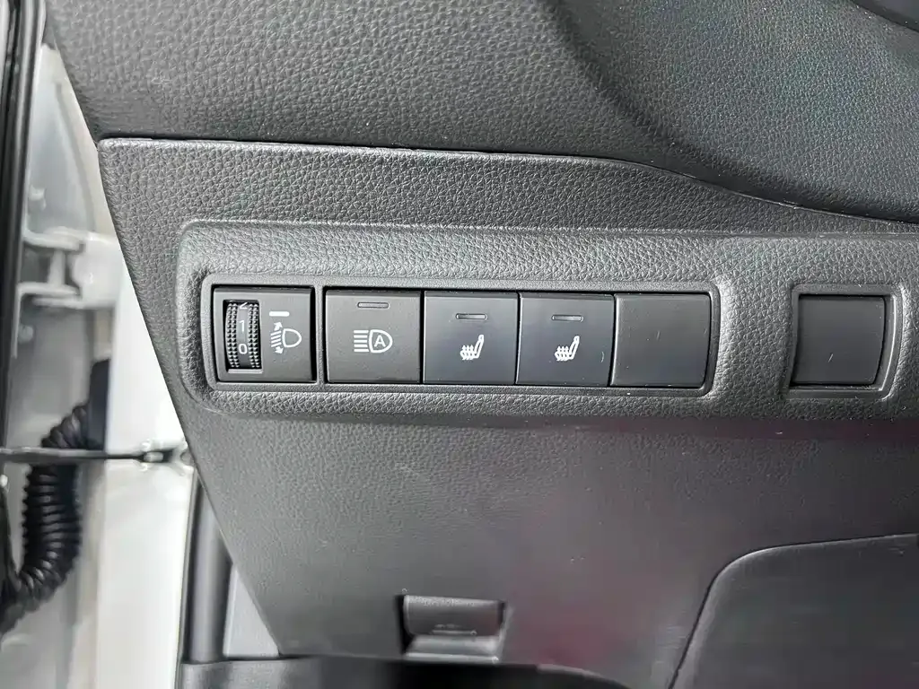 Toyota Corolla — фото 3
