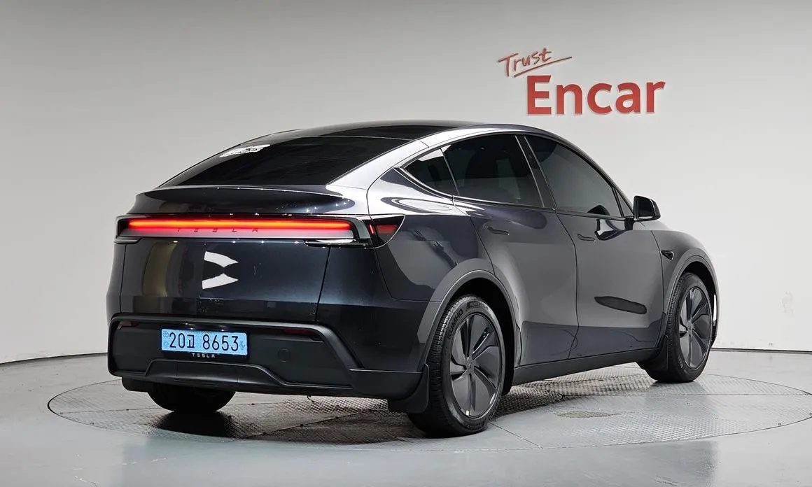 Tesla Model Y — фото 5