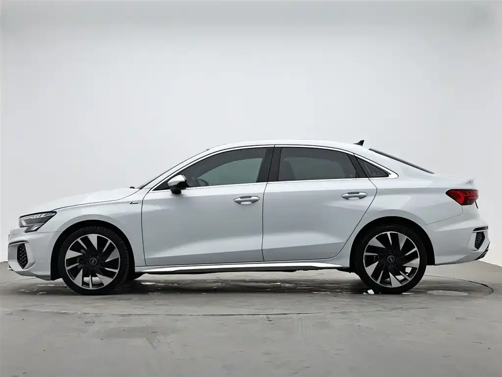Audi A3 — фото 10