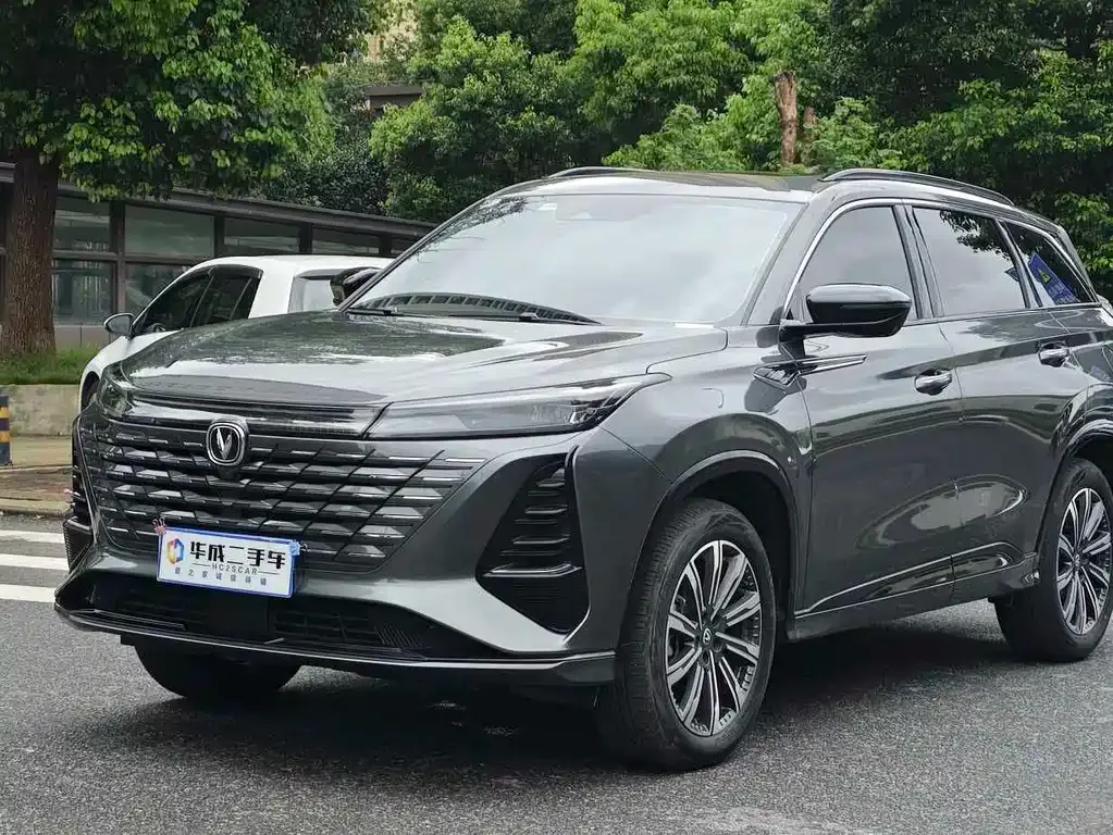 Changan CS75PLUS — фото 1