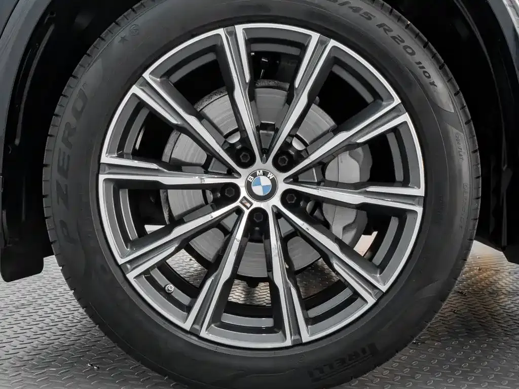 BMW X5 — фото 4