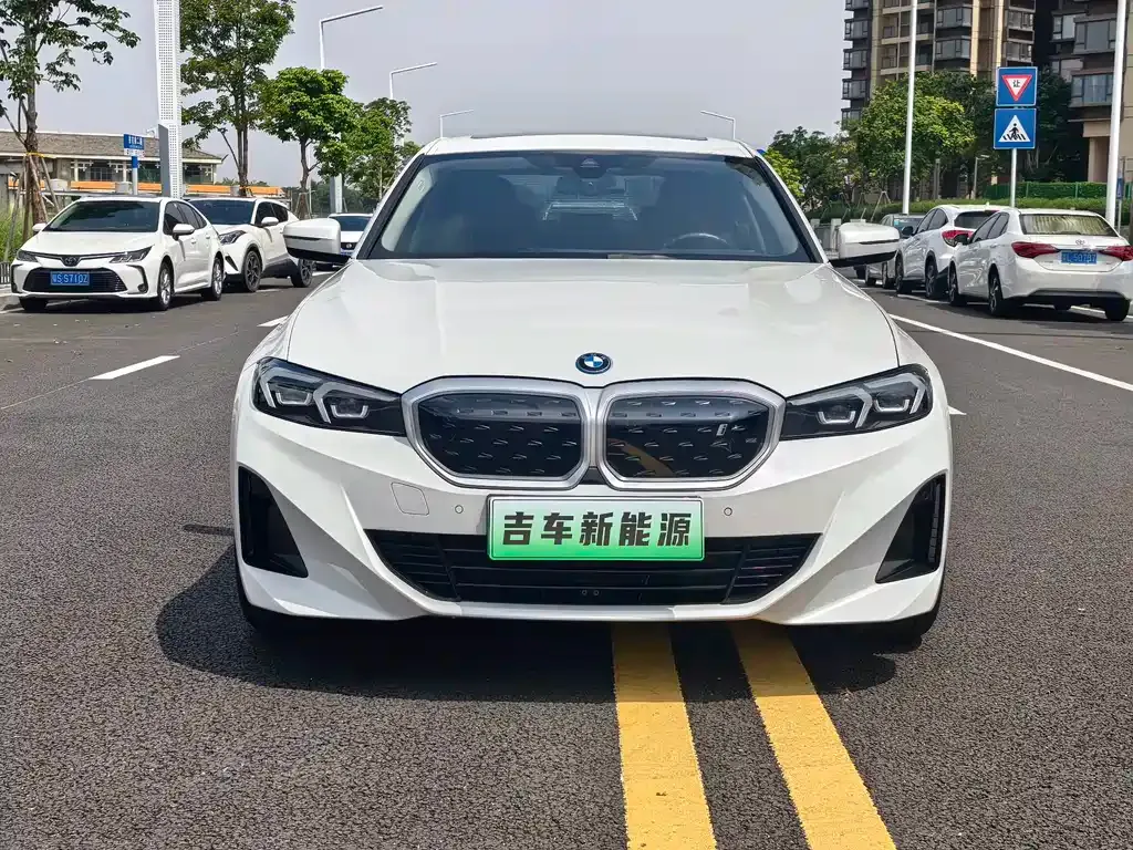 BMW i3 — фото 10