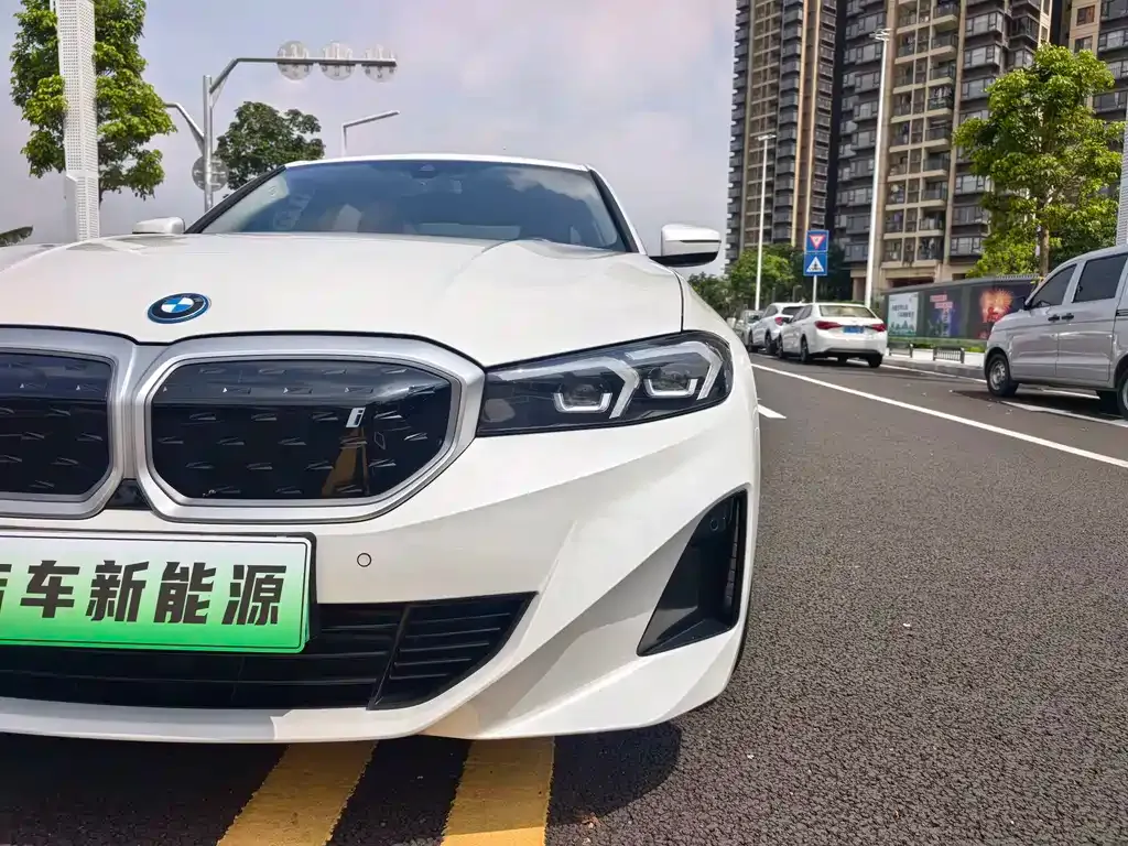 BMW i3 — фото 7