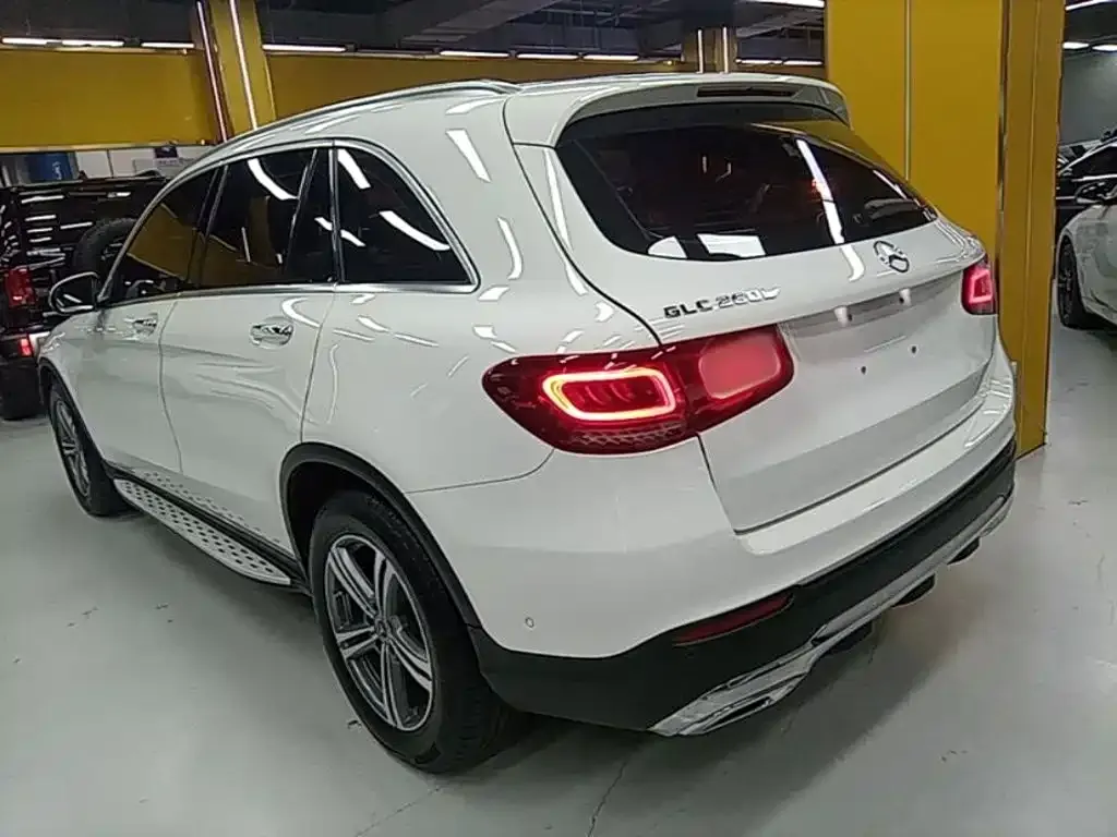 Mercedes-Benz GLC — фото 10