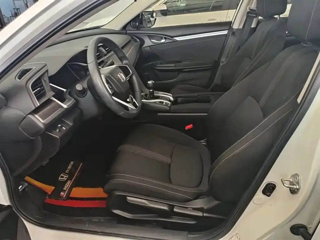 Honda Civic — фото 3