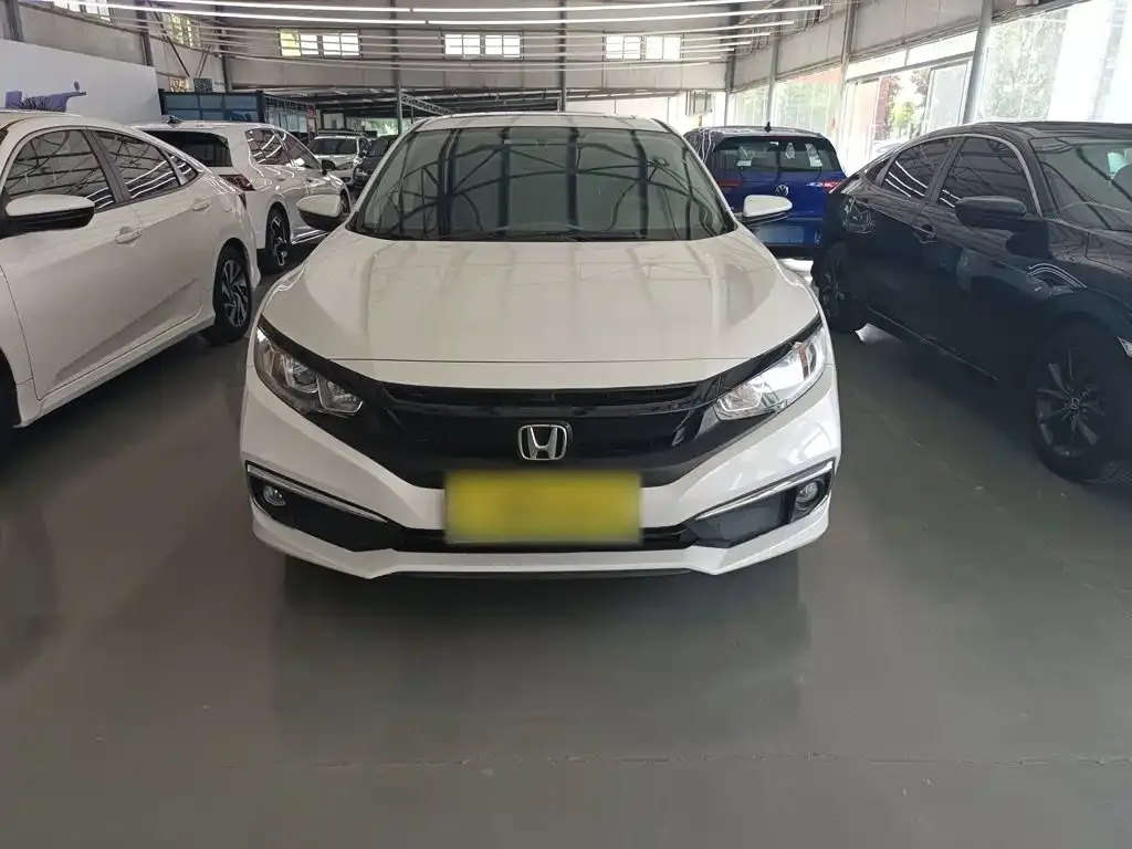 Honda Civic — фото 8