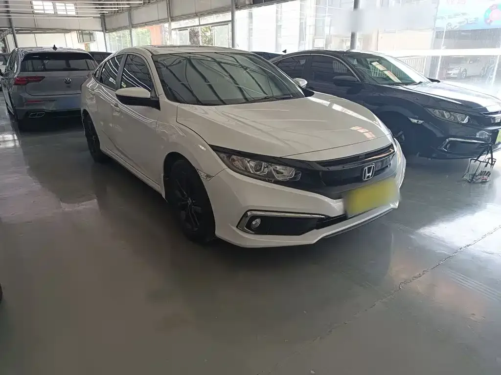 Honda Civic — фото 7