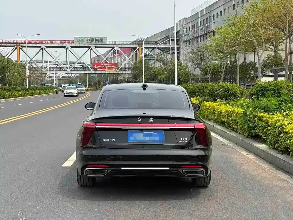 Hongqi H5 — фото 3