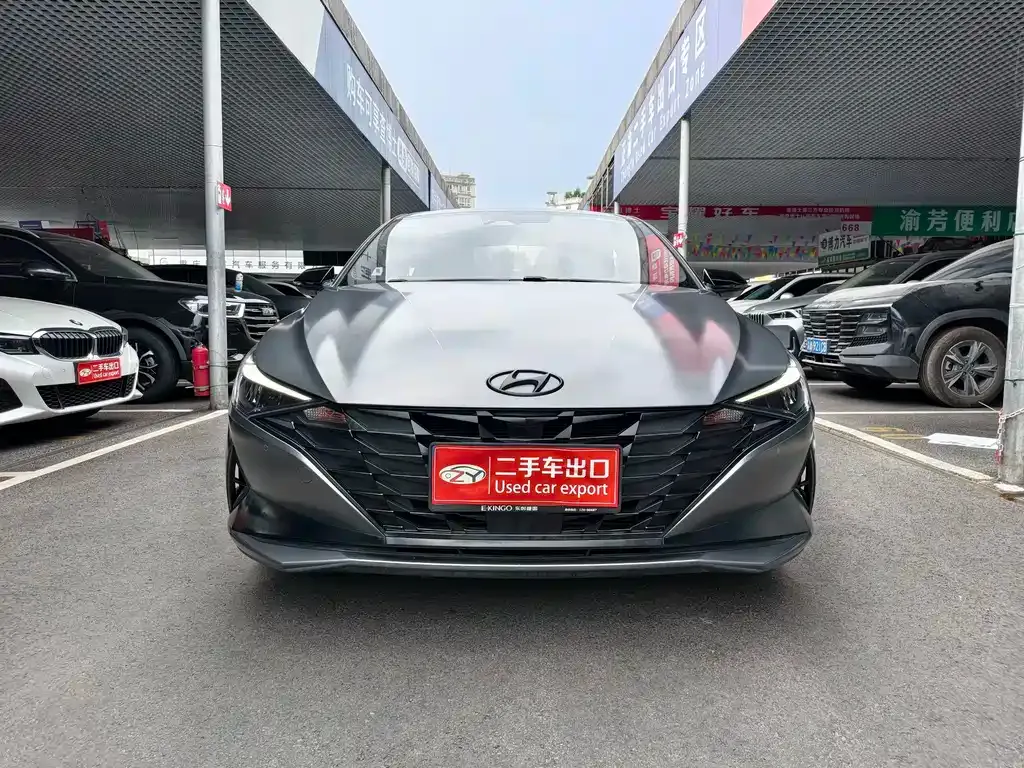Hyundai Elantra — фото 9