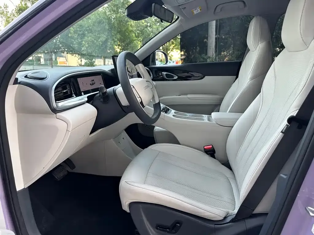Geely Starburst — фото 9
