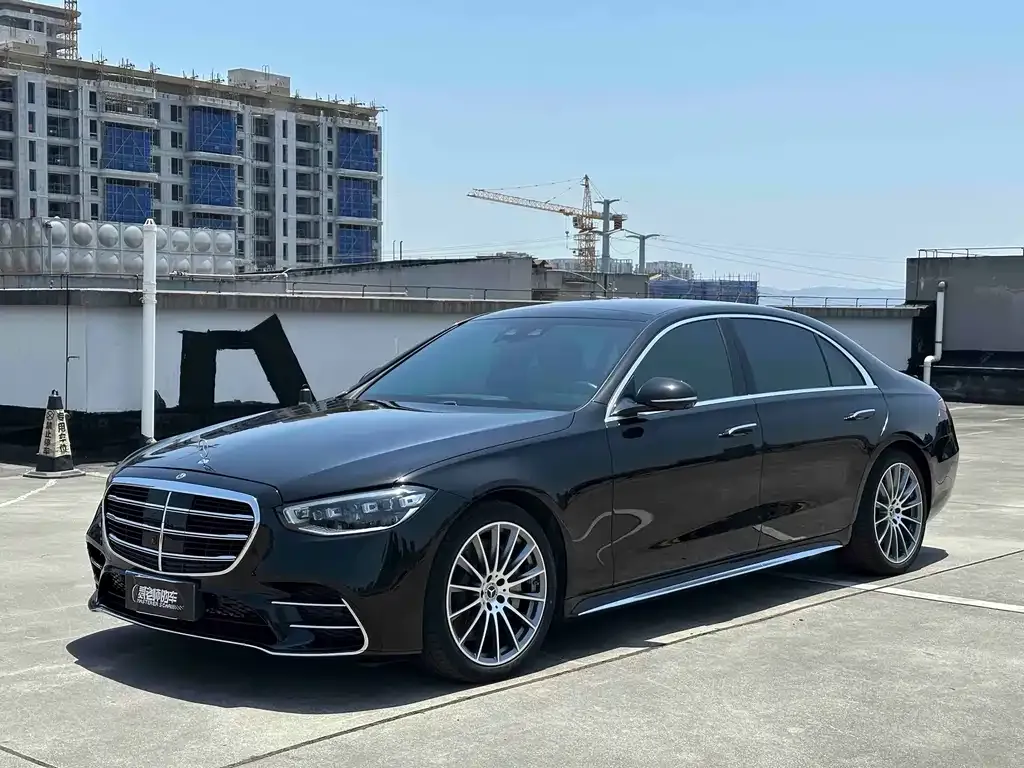 Mercedes-Benz S-Class — фото 1