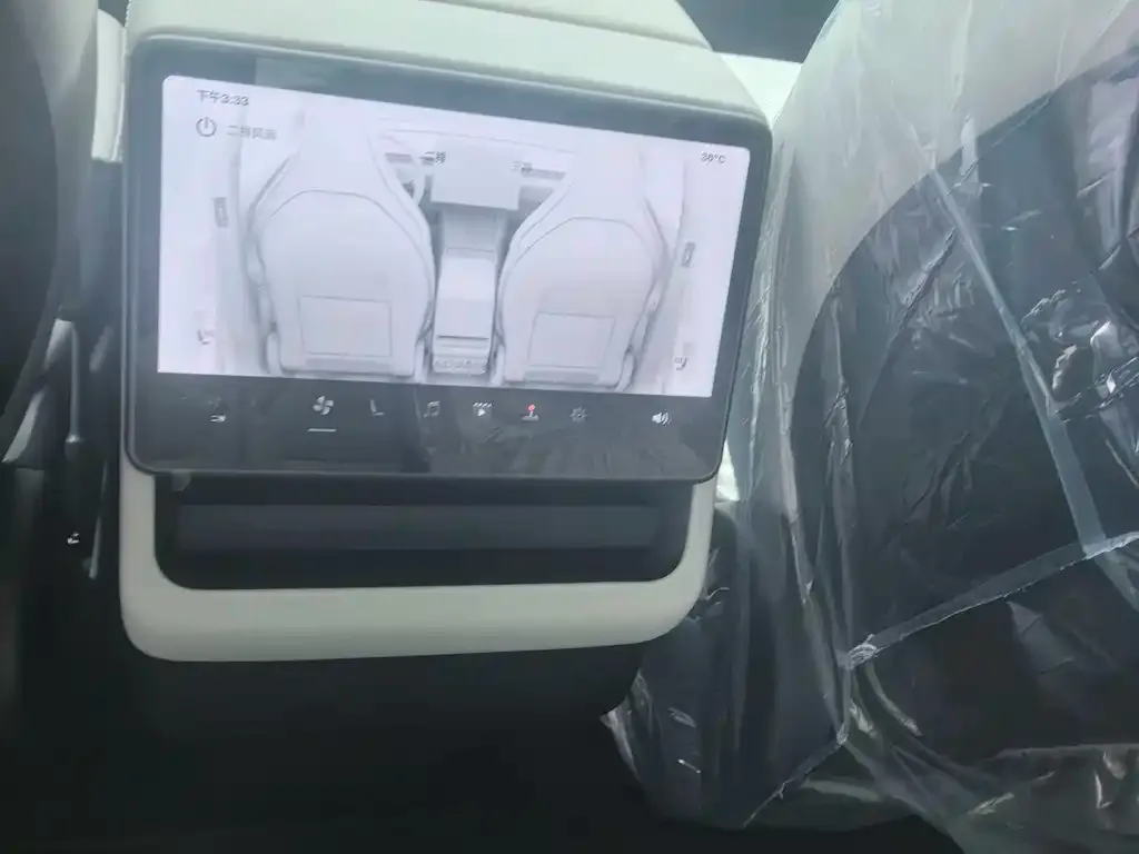 Tesla Model Y L — фото 2