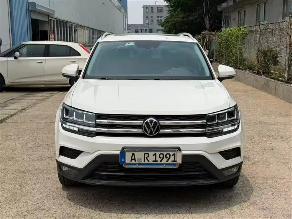 Volkswagen Tharu — фото 9