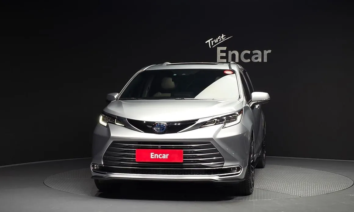 Toyota Sienna 2021 из KR, фото 3