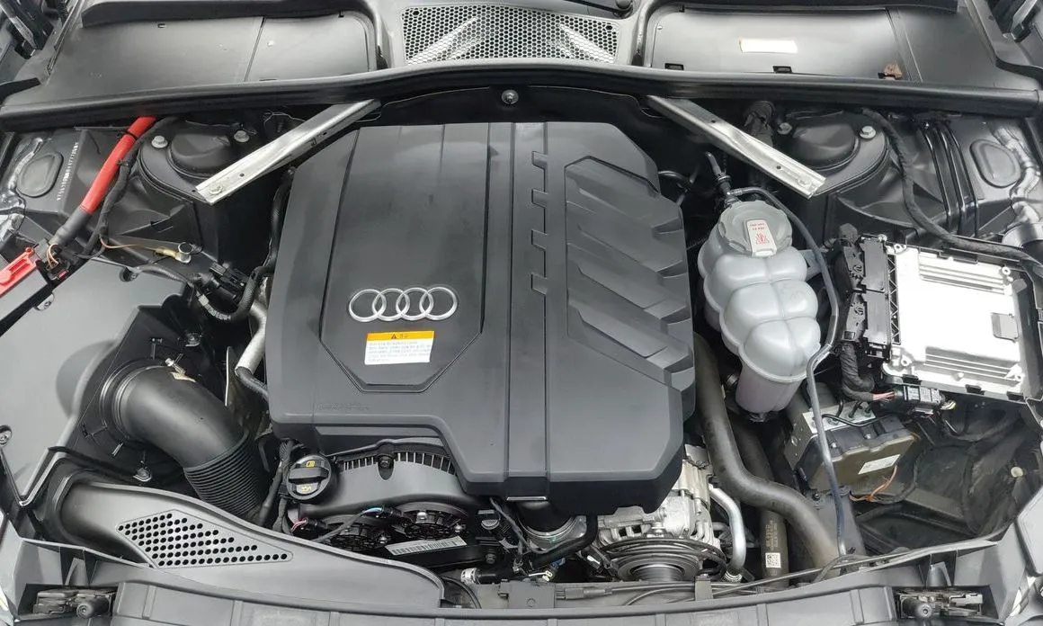 Audi A4 2021 из KR, фото 10