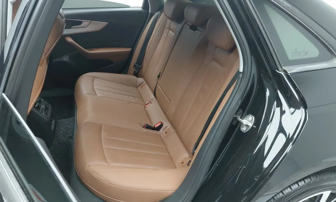 Audi A4 2021 из KR, фото 4
