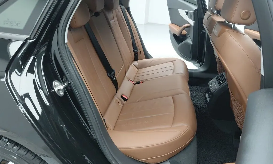 Audi A4 2021 из KR, фото 8