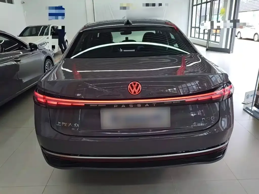 Volkswagen Passat — фото 7