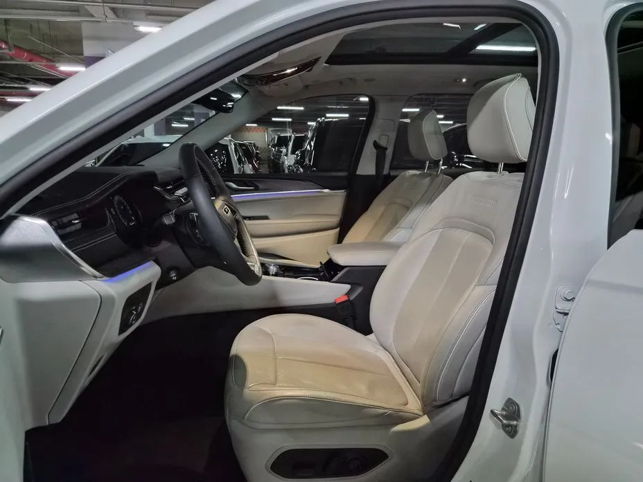 Jeep Cherokee 2023 из KR, фото 7