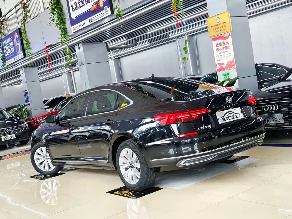 Volkswagen Passat — фото 9