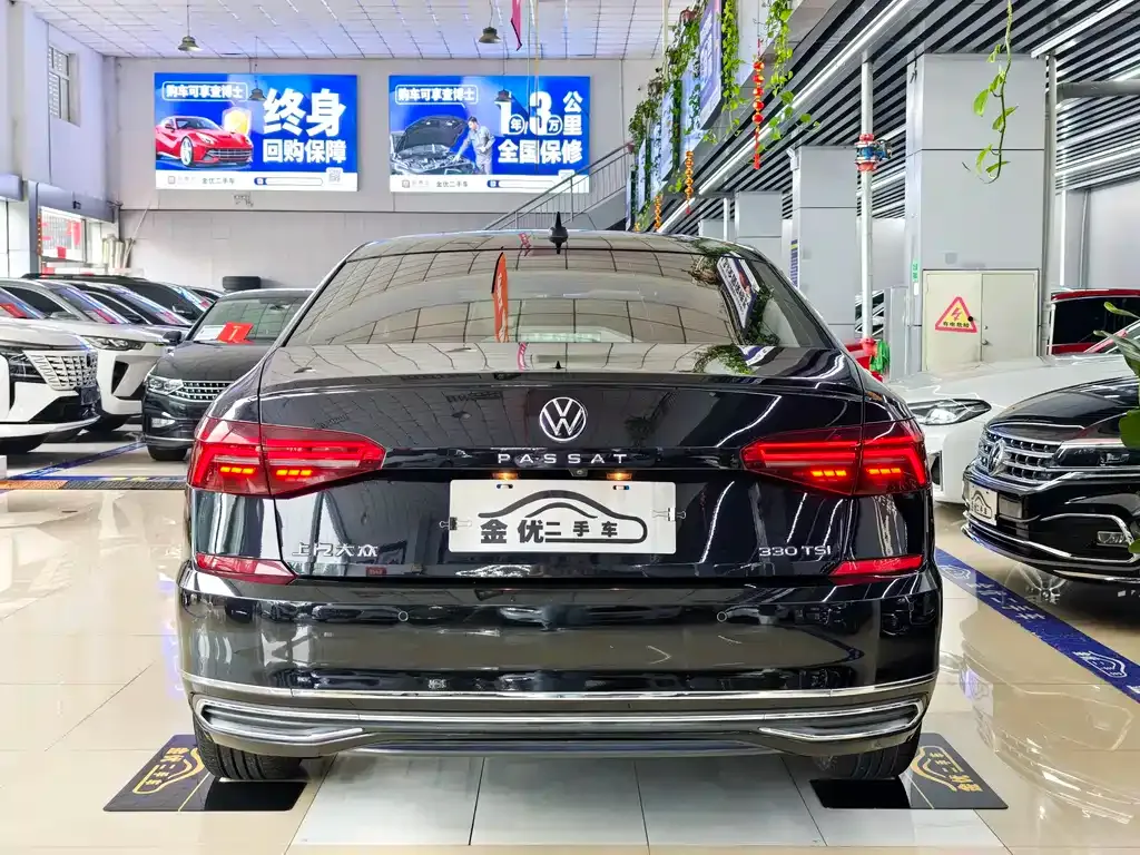 Volkswagen Passat — фото 5