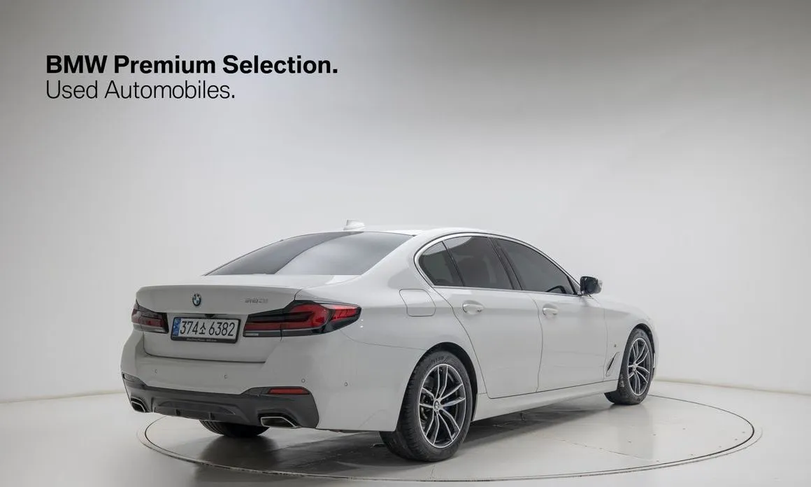 BMW 5-Series 2023 из KR, фото 2